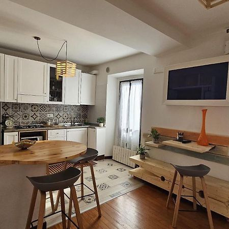 Appartamento Incantevole In Piccola Corte A 로 외부 사진