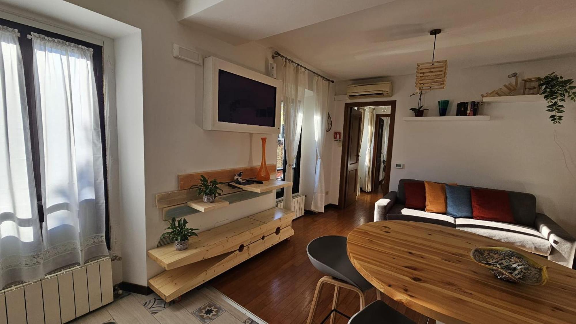 Appartamento Incantevole In Piccola Corte A 로 외부 사진